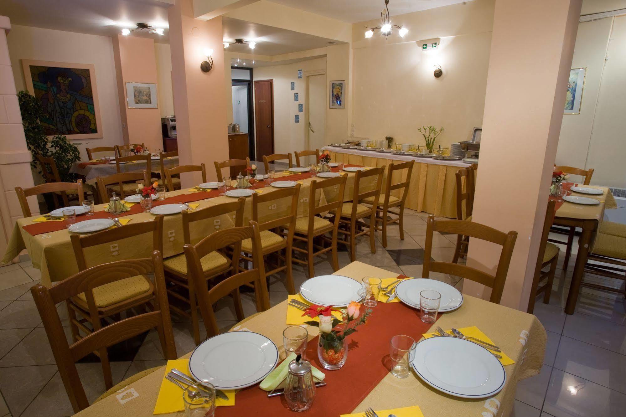 Hotel Akropol Paralía Kültér fotó