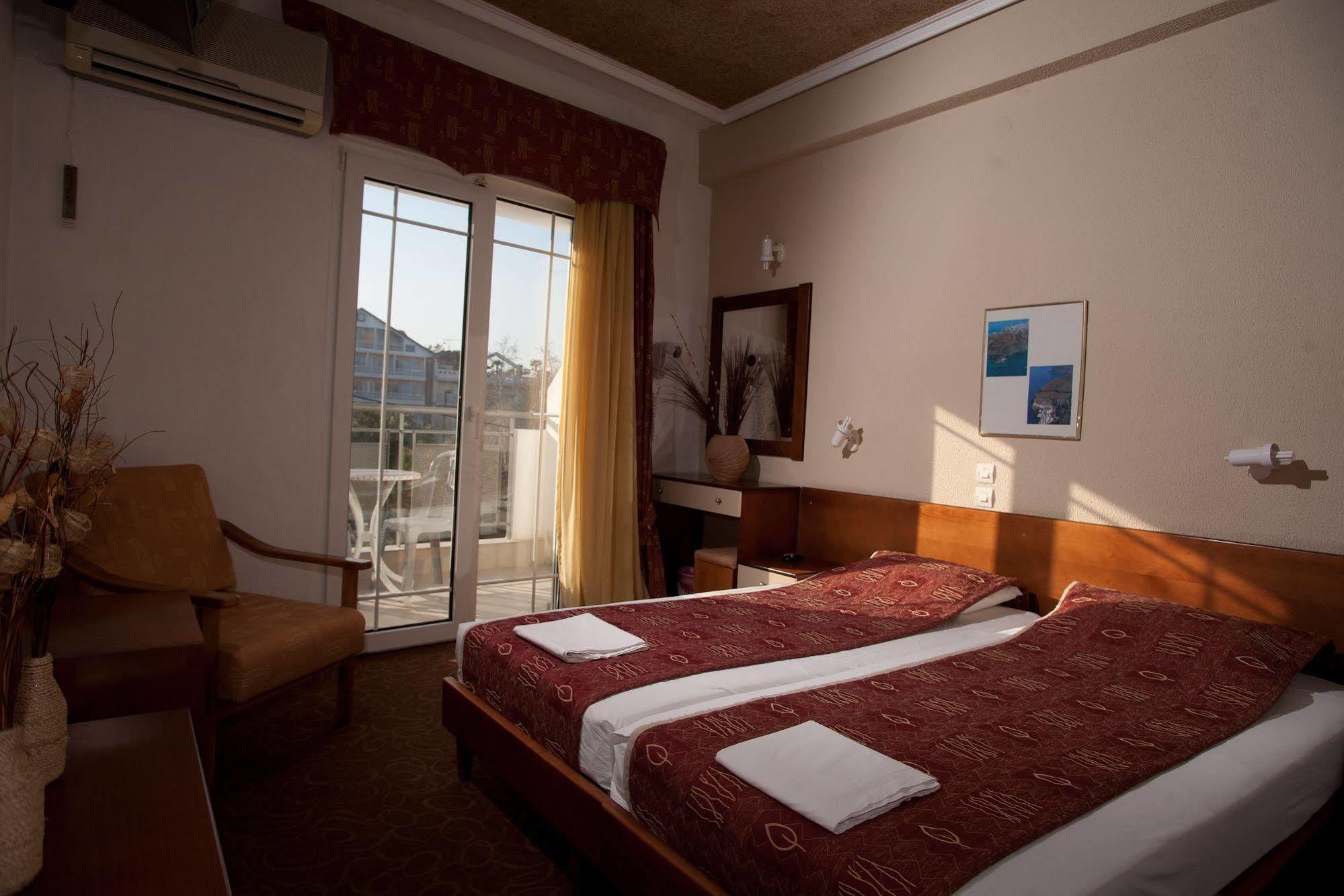 Hotel Akropol Paralía Kültér fotó